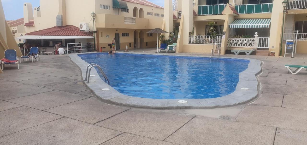 Mareverde Vista Mare Con Tres Piscinas 阿德耶 外观 照片