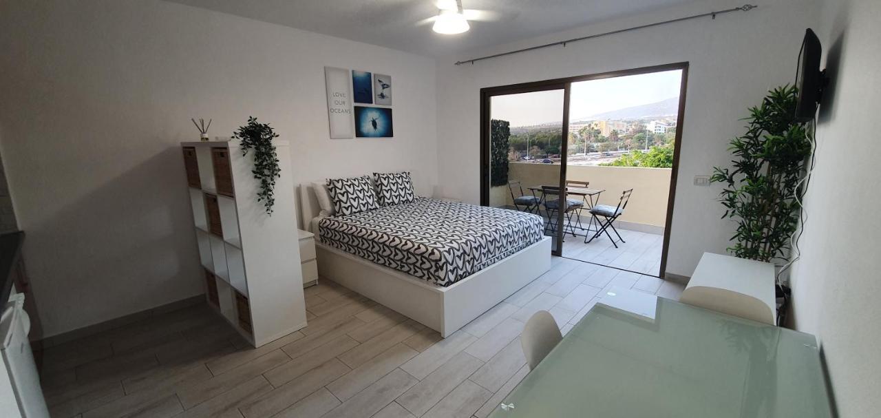 Mareverde Vista Mare Con Tres Piscinas 阿德耶 外观 照片