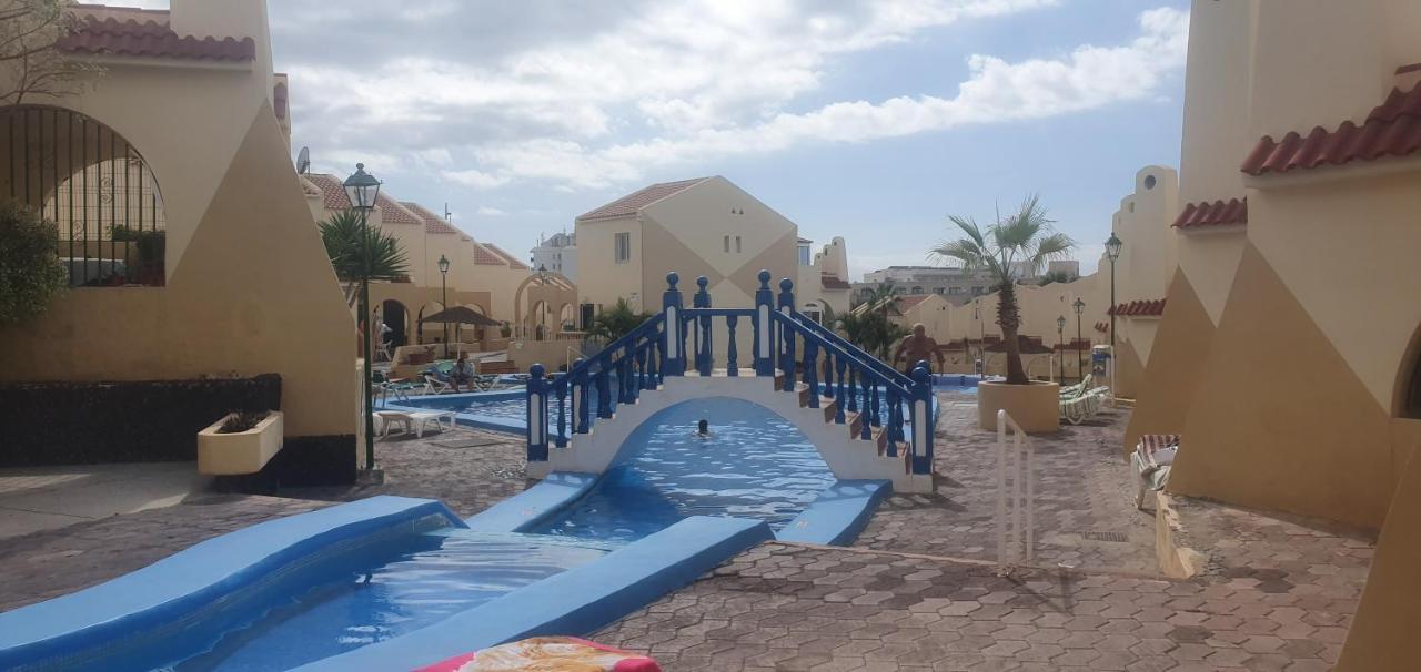 Mareverde Vista Mare Con Tres Piscinas 阿德耶 外观 照片